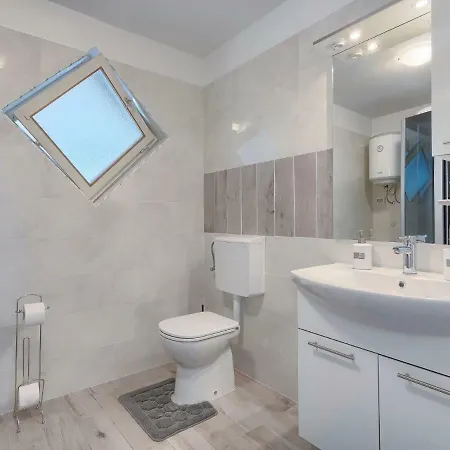 Toni By Interhome Umag
