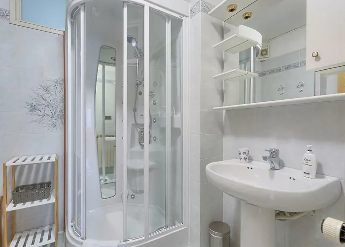 Toni By Interhome 우마그